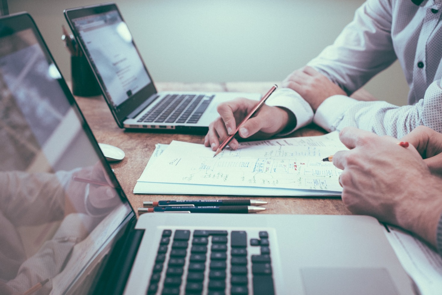 Why Entrepreneurs Love Pre-Made Digital Content